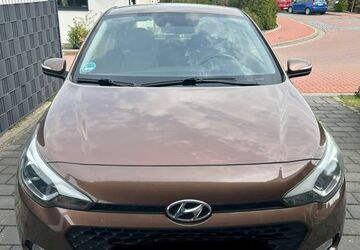 Hyundai i20 181.542 km 5.300 &euro; Springe 31842