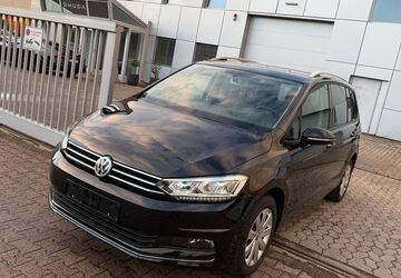 VW Touran 97.116 km 14.980 &euro; Garbsen 30827