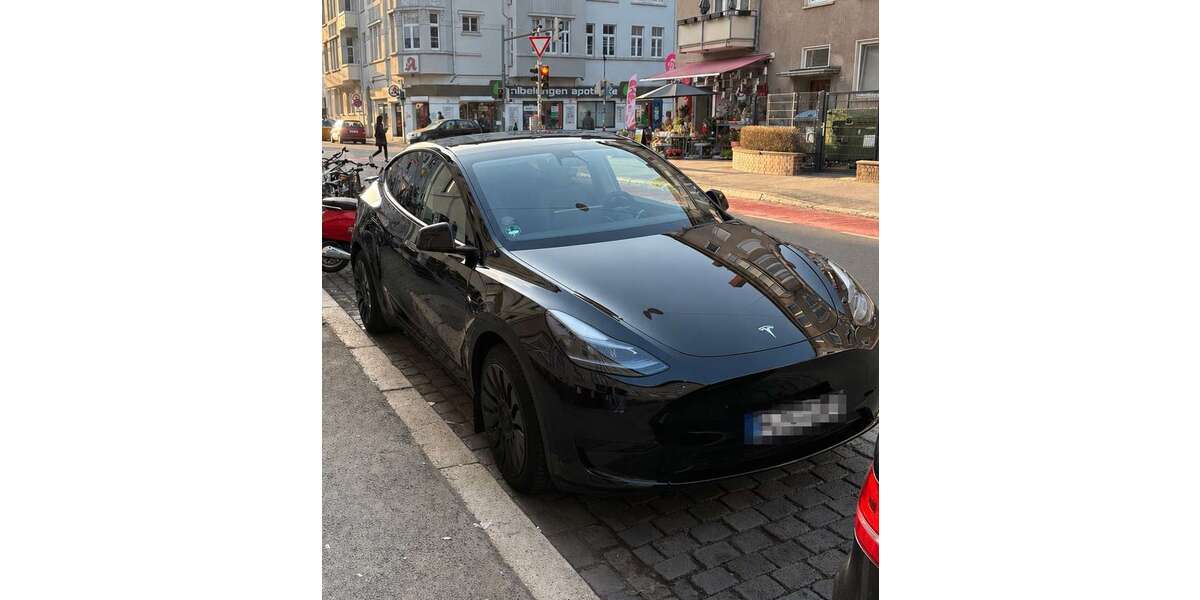 Tesla Model Y 64.000 km 32.000 &euro; Hannover 30171