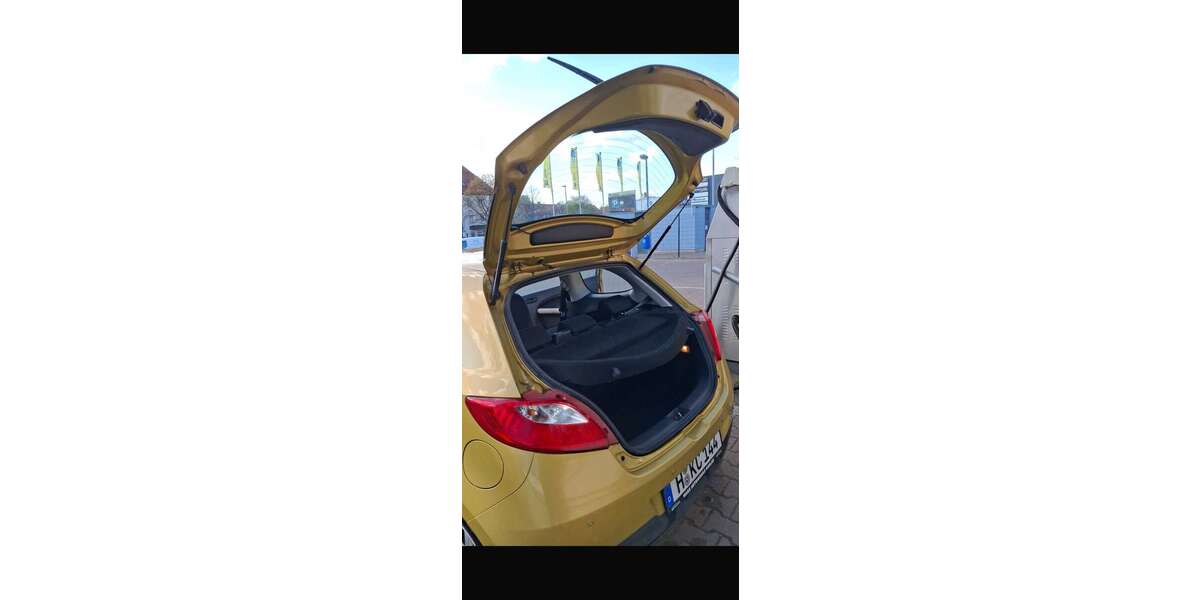 Mazda 121 86.750 km 3.300 &euro; Hannover, Landeshauptstadt 30659