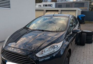 Ford Fiesta 75.600 km 7.400 &euro; Hannover 30655