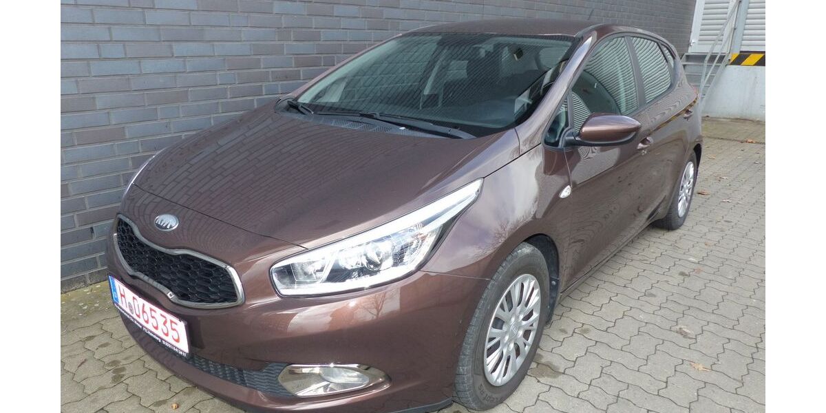 Kia ceed / Ceed 80.000 km 8.490 &euro; Hannover 30179