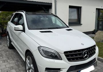 Mercedes-Benz ML 350 246.000 km 15.700 &euro; Neustadt am Rübenberge 31535