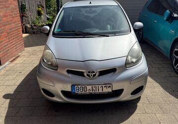 Toyota Aygo (X) 121.700 km 2.900 &euro; Stadthagen 31655