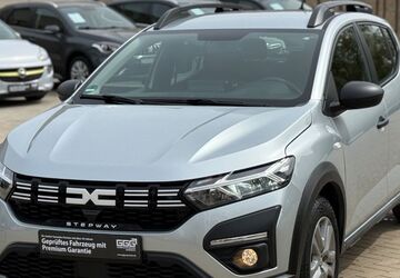 Dacia Sandero 50.000 km 11.500 &euro; Hannover 30449