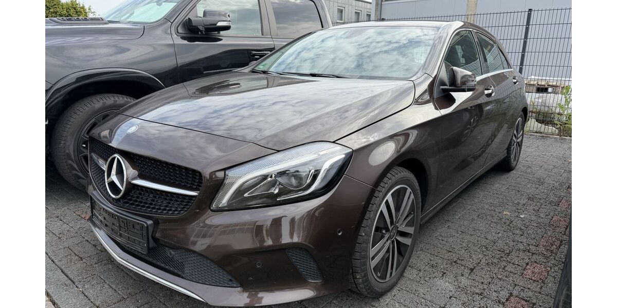 Mercedes-Benz A 180 97.000 km 14.850 &euro; Garbsen / Hannover 30827