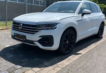 VW Touareg 136.500 km 34.999 &euro; Sarstedt 31157