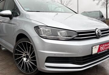 VW Touran 63.875 km 20.999 &euro; Isernhagen OT Altwarmbüchen bei Hannover A2/A7 30916