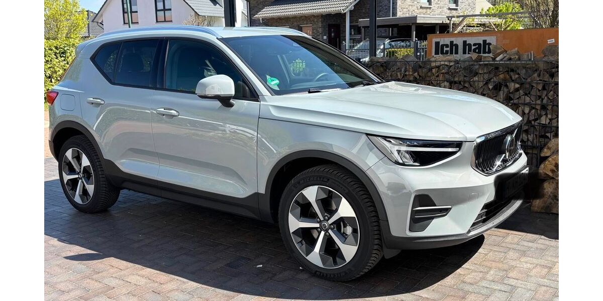 Volvo XC40 2.300 km 38.500 &euro; Hohnhorst 31559