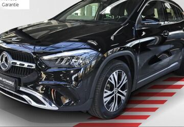 Mercedes-Benz GLA 200 13.504 km 37.250 &euro; Garbsen 30827