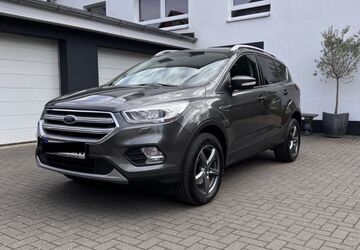 Ford Kuga 99.990 km 10.780 &euro; Sarstedt 31157