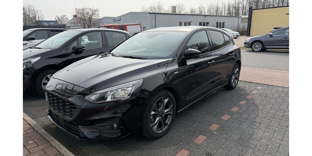 Ford Focus 39.653 km 16.980 &euro; Garbsen / Hannover 30827
