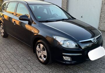 Hyundai i30 138.000 km 2.450 &euro; Hannover 30179