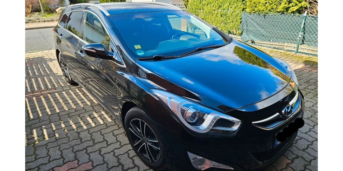 Hyundai i40 205.000 km 6.100 &euro; Lehrte Ahlten 31275