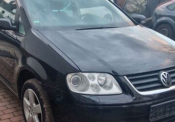 VW Touran 268.000 km 1.100 &euro; LEHRTE 31275