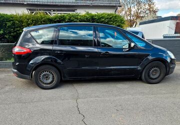Ford S-Max 252.000 km 3.850 &euro; Laatzen 30880