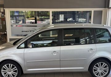 VW Touran 140.881 km 4.998 &euro; Hannover 30419