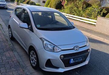 Hyundai i10 26.979 km 9.999 &euro; Sarstedt 31157