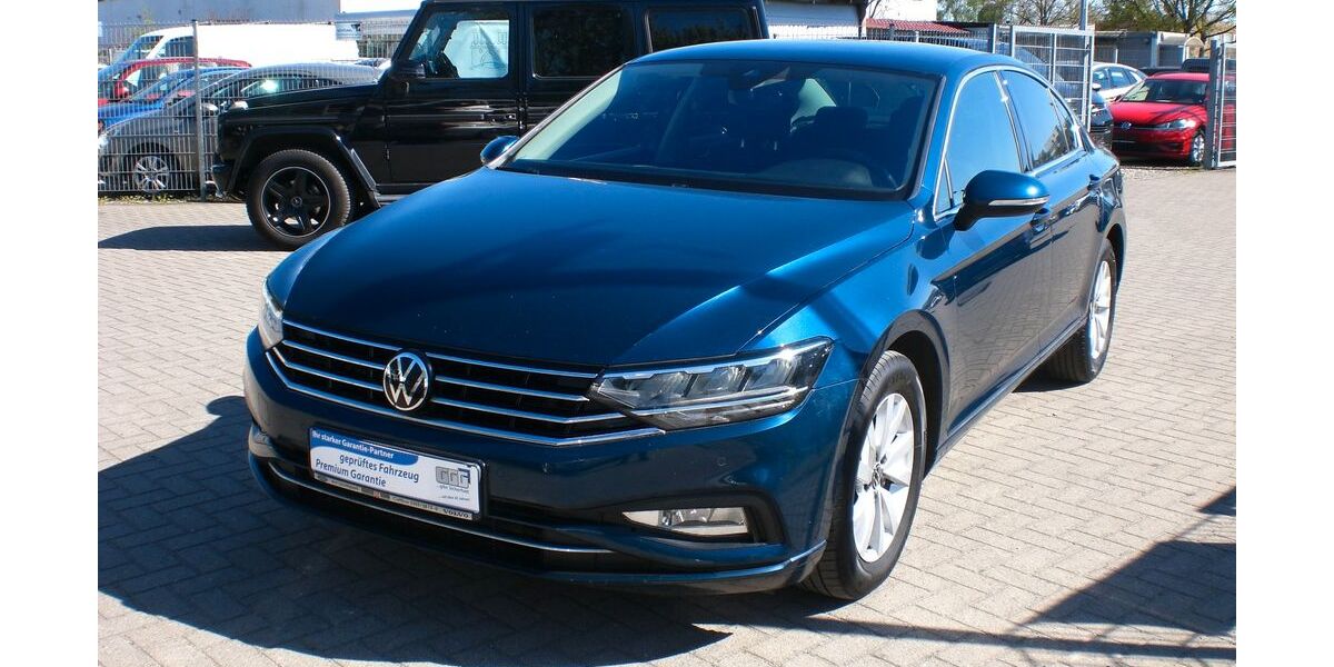 VW Passat 137.652 km 12.990 &euro; Hannover 30179