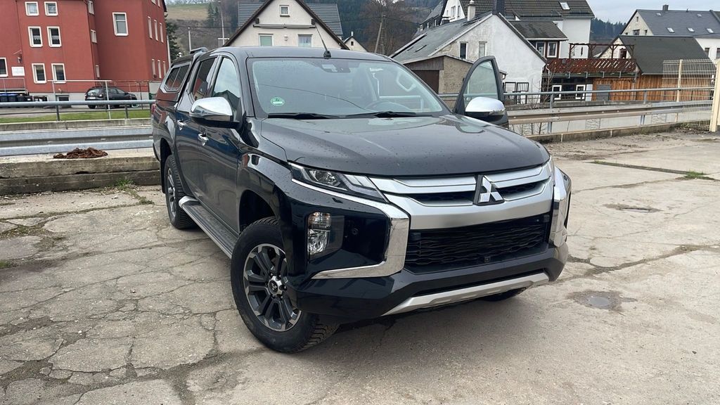 Mitsubishi L200 155.000 km 23.900 &euro; Hannover 30453