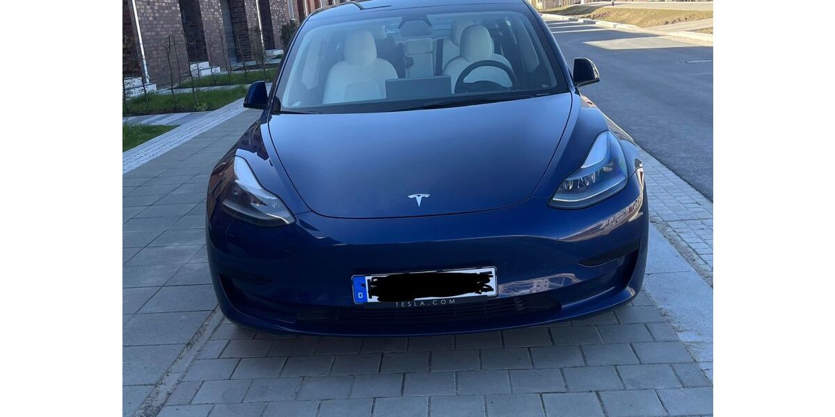 Tesla Model 3 71.000 km 24.499 &euro; Hannover 30539