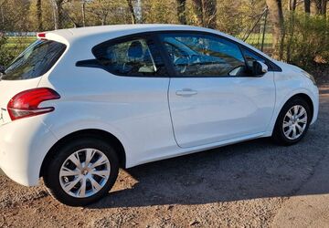 Peugeot 208 57.900 km 5.999 &euro; Hannover 30419