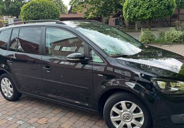VW Touran 145.000 km 9.000 &euro; Garbsen 30826