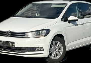 VW Touran 276.844 km 10.490 &euro; Garbsen 30827