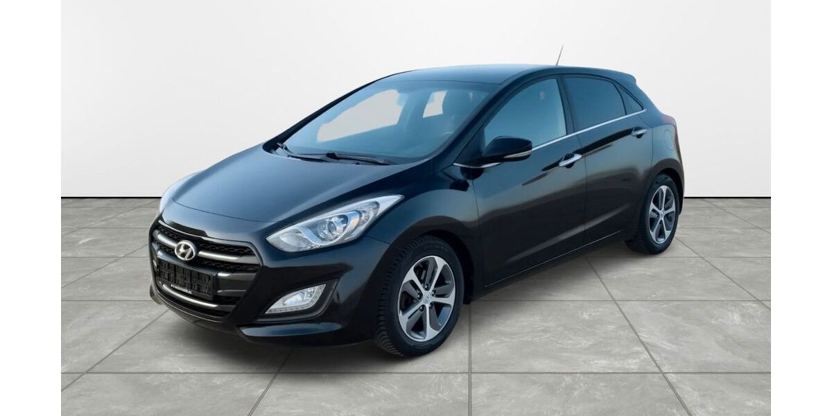 Hyundai i30 71.000 km 10.390 &euro; Hannover 30169