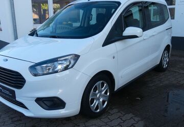 Ford Tourneo Courier 72.000 km 11.690 &euro; Hannover 30657