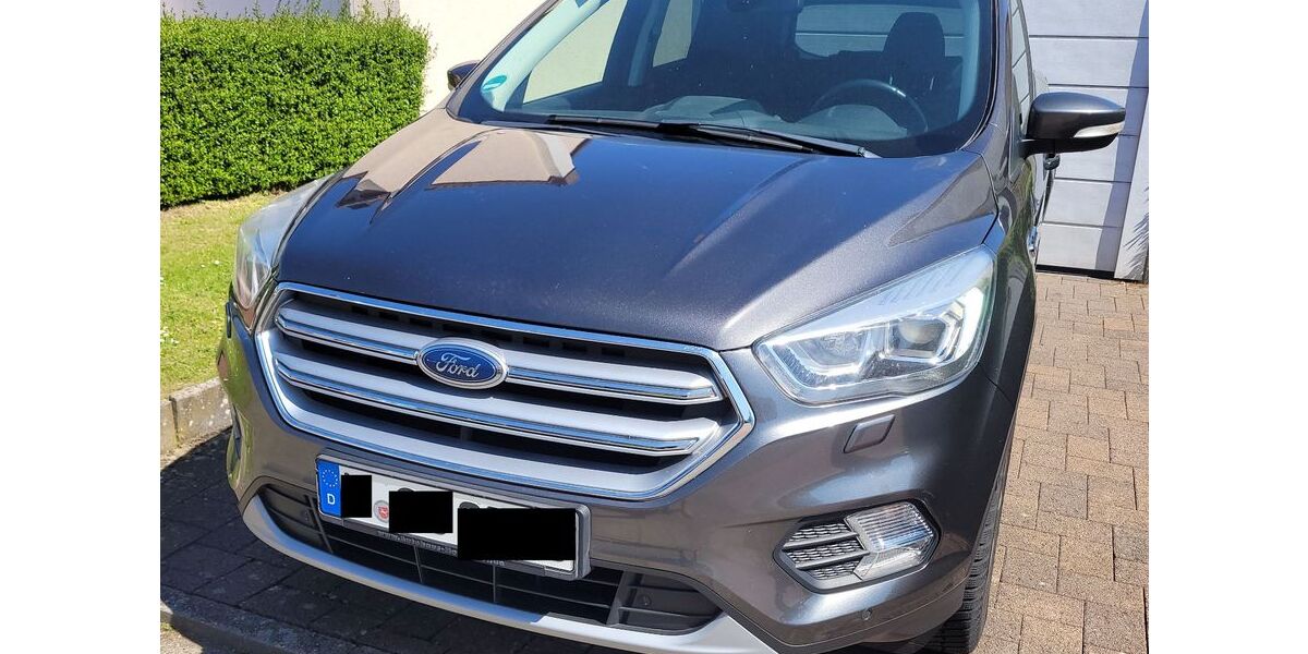 Ford Kuga 145.000 km 9.800 &euro; Springe 31832