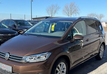 VW Touran 104.240 km 14.950 &euro; Barsinghausen ( bei Hannover ) 30890