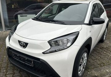 Toyota Aygo (X) 2.500 km 15.490 &euro; Stadthagen 31655