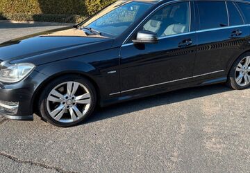 Mercedes-Benz C 250 309.313 km 5.250 &euro; Sarstedt 31157