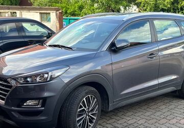 Hyundai TUCSON 69.000 km 17.900 &euro; Auhagen 31553