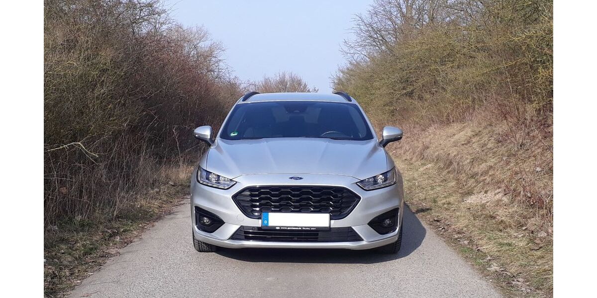 Ford Mondeo 48.000 km 24.300 &euro; Sarstedt 31157