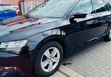 Skoda Superb 132.215 km 15.700 &euro; Hannover 30455