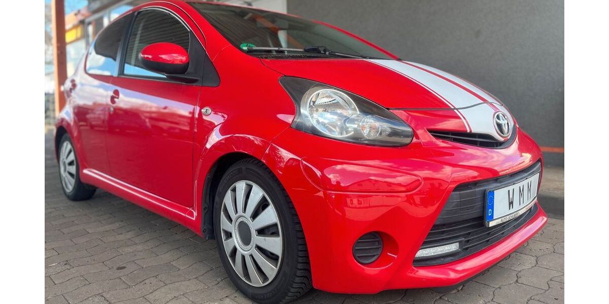 Toyota Aygo (X) 80.900 km 4.699 &euro; Seelze 30926