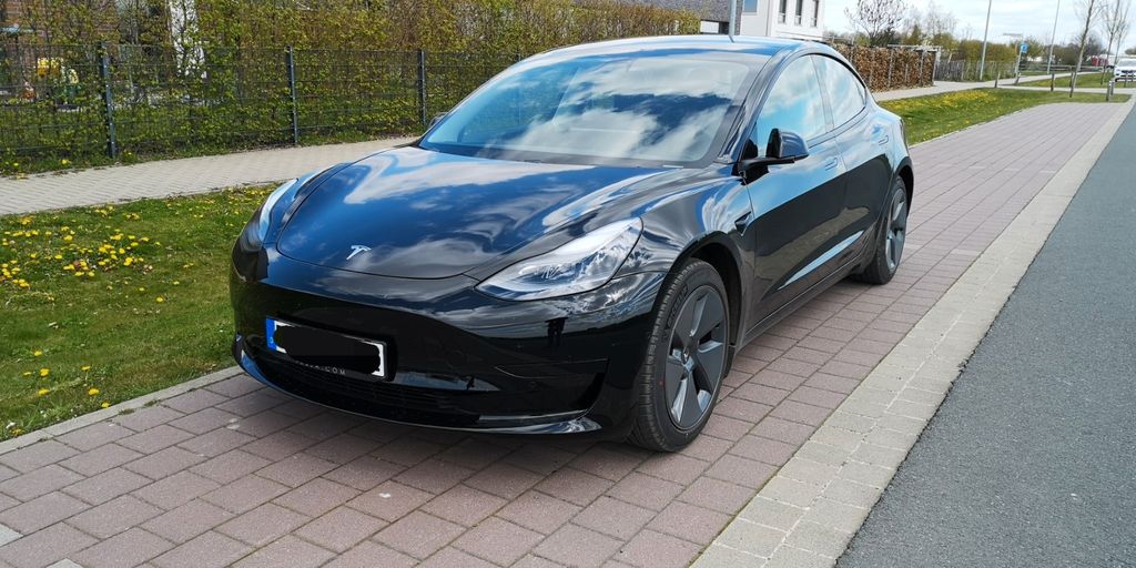 Tesla Model 3 23.005 km 27.995 &euro; Lauenau 31867