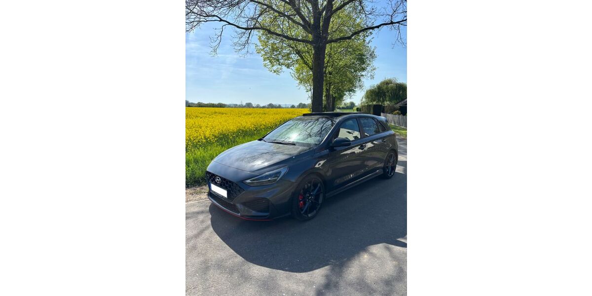 Hyundai i30 27.800 km 32.999 &euro; Hannover 30173