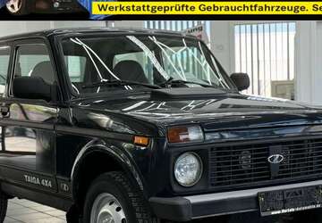 Lada Taiga 70.000 km 9.750 &euro; Fuhrberg 30938