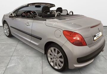 Peugeot 207 82.000 km 4.990 &euro; stadthagen 31655