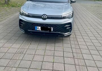 VW Tiguan 9.000 km 50.799 &euro; Garbsen / Hannover 30823