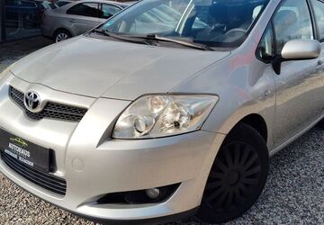 Toyota Auris 137.032 km 4.990 &euro; Springe 31832