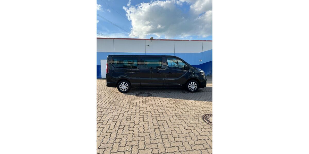 Opel Vivaro 175.000 km 14.100 &euro; Bad Münder 31848