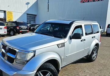 Dodge Nitro 257.000 km 4.450 &euro; Garbsen/ Hannover 30827