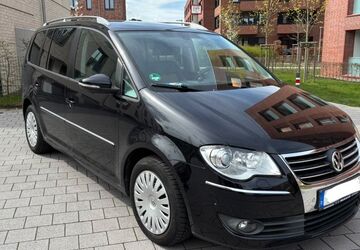 VW Touran 214.000 km 5.890 &euro; Hannover 30655